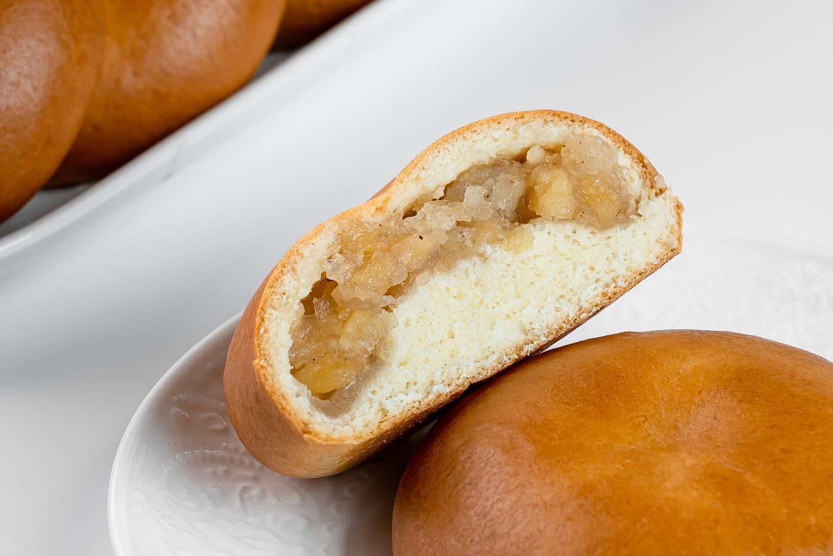 Пирожки с яблочной начинкой